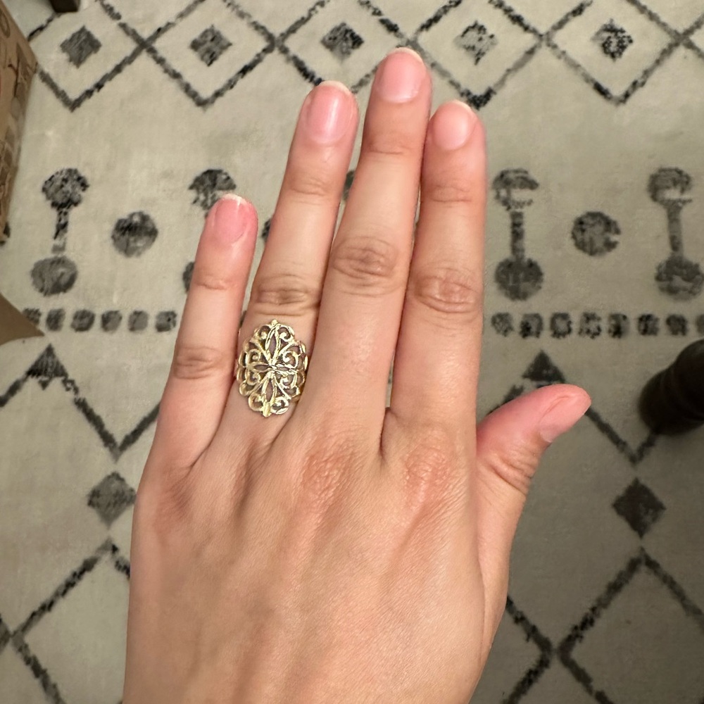 14K Yellow Gold Filigree Ring Size 5.5-5.75